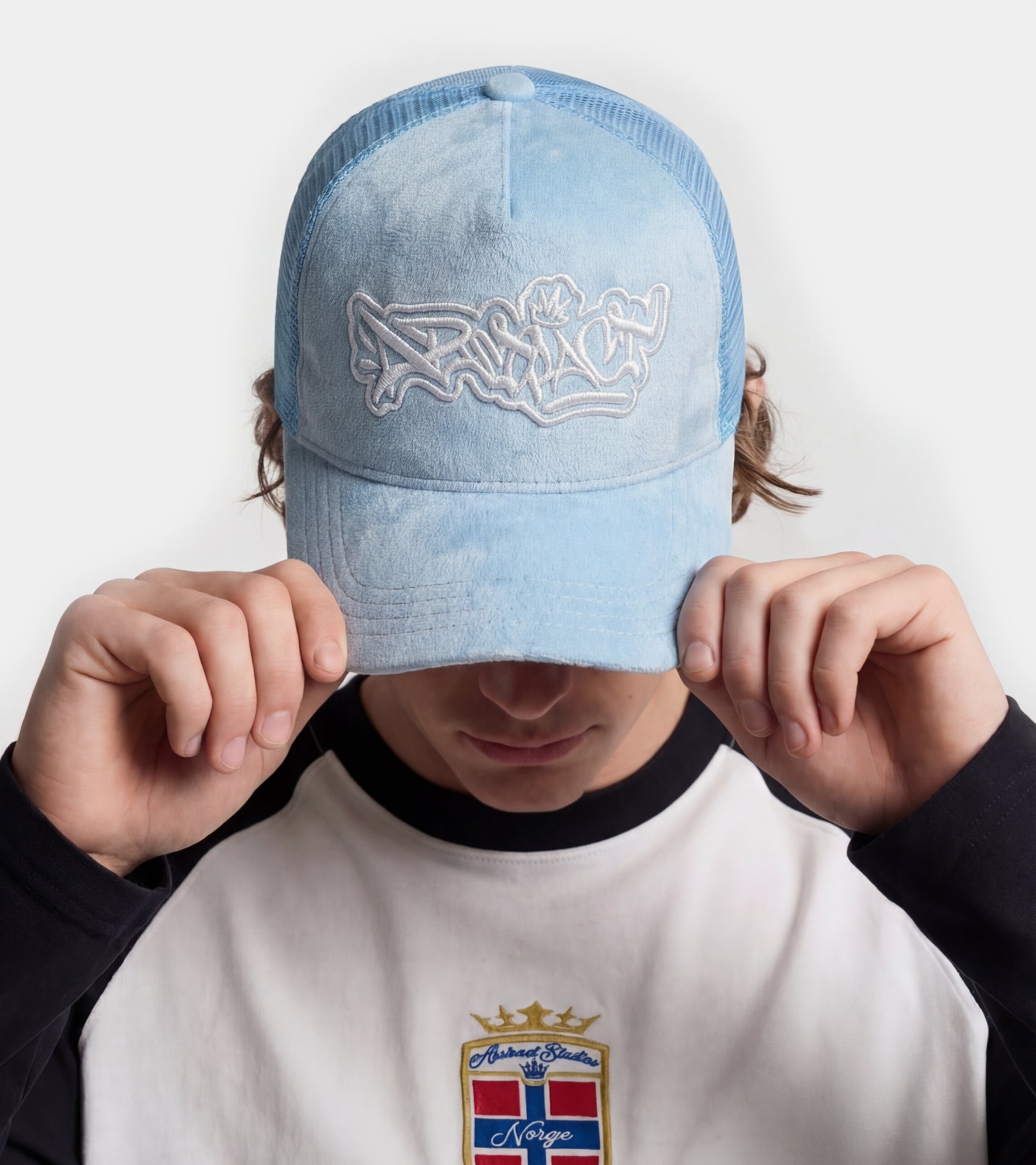 Abstract - Suede Trucker Hat "Baby Blue"