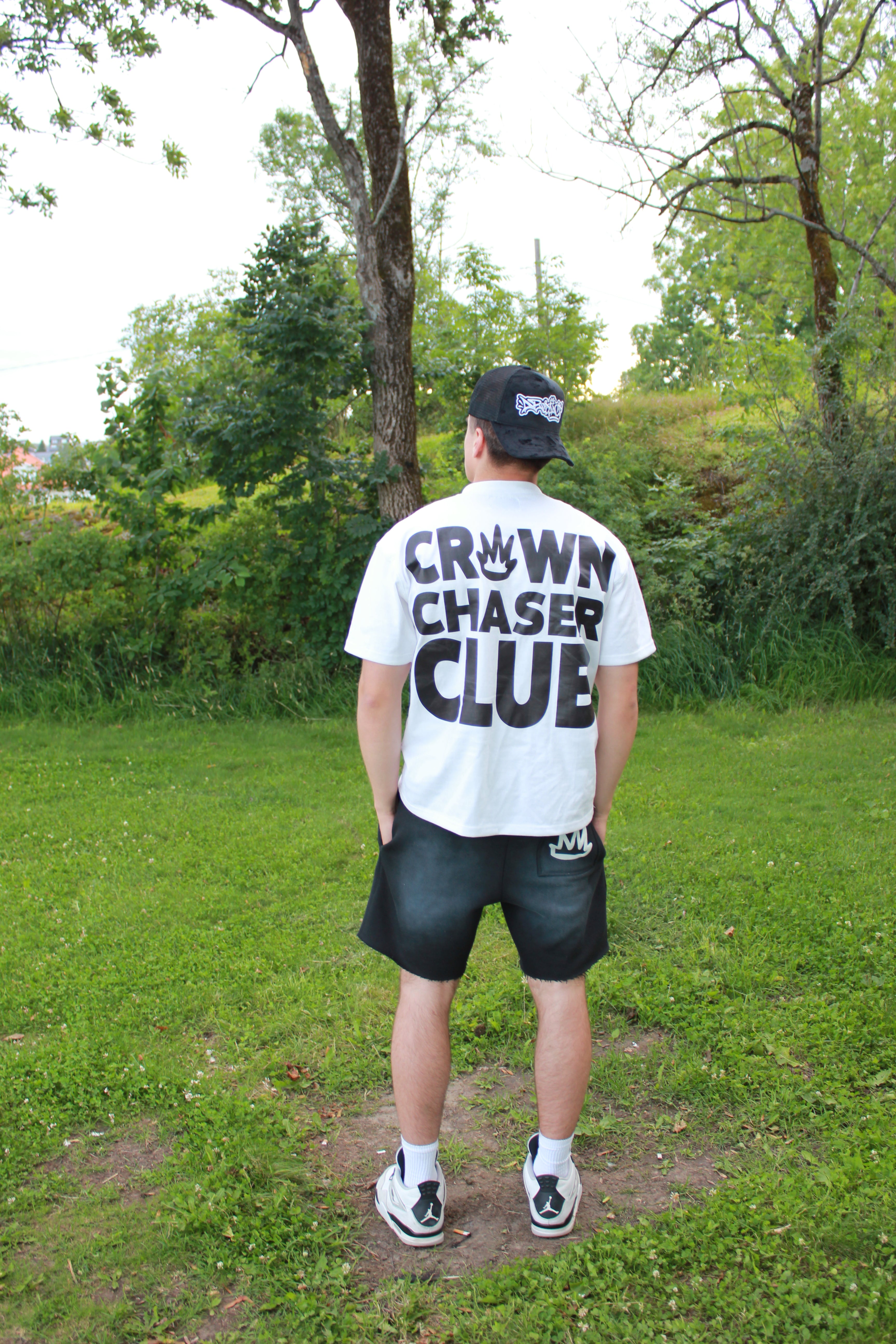 Abstract - Crown Chaser Club Tee "Black"