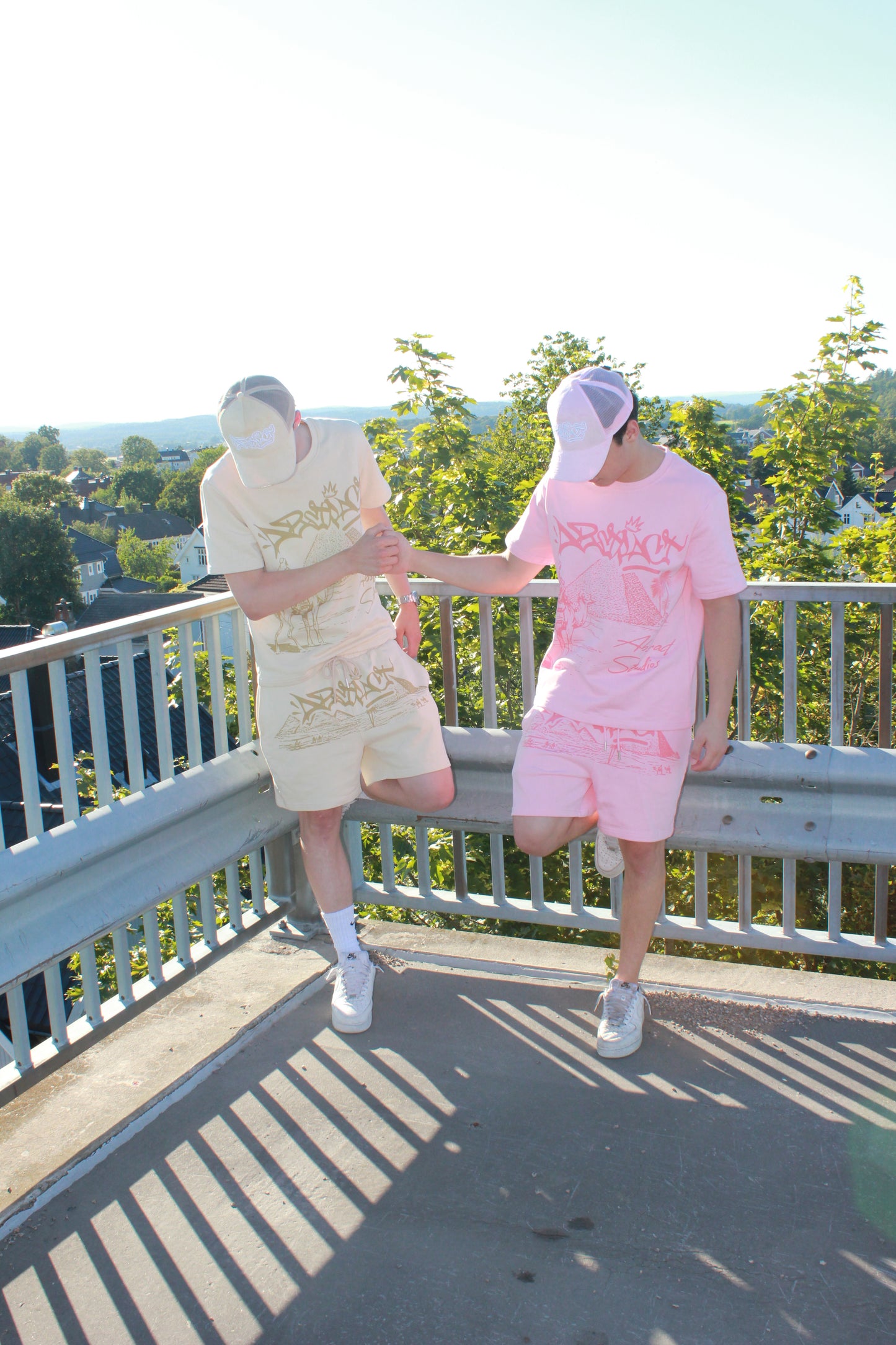 Abstract - Desert Tee "Baby Pink"