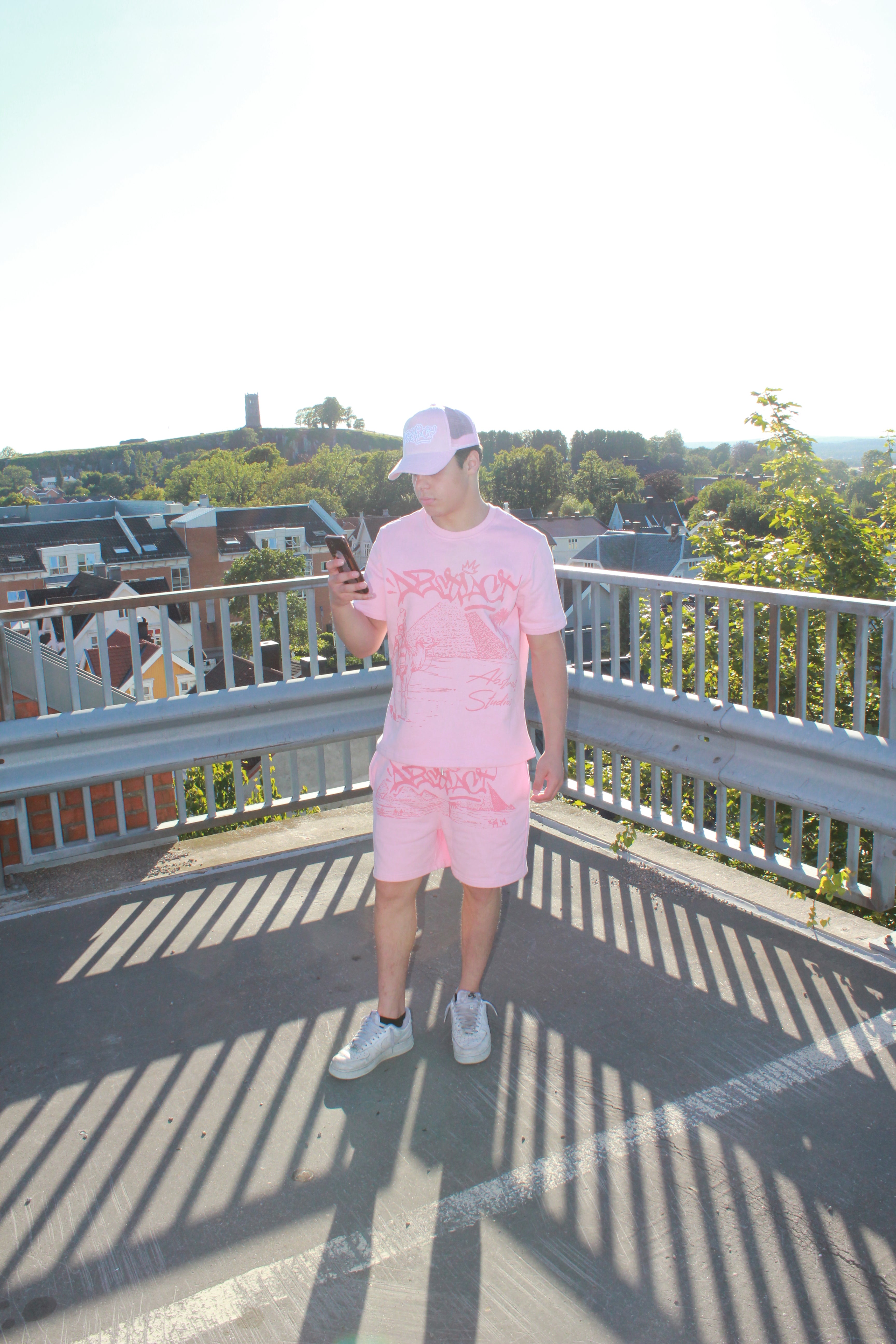 Abstract - Desert Tee "Baby Pink"