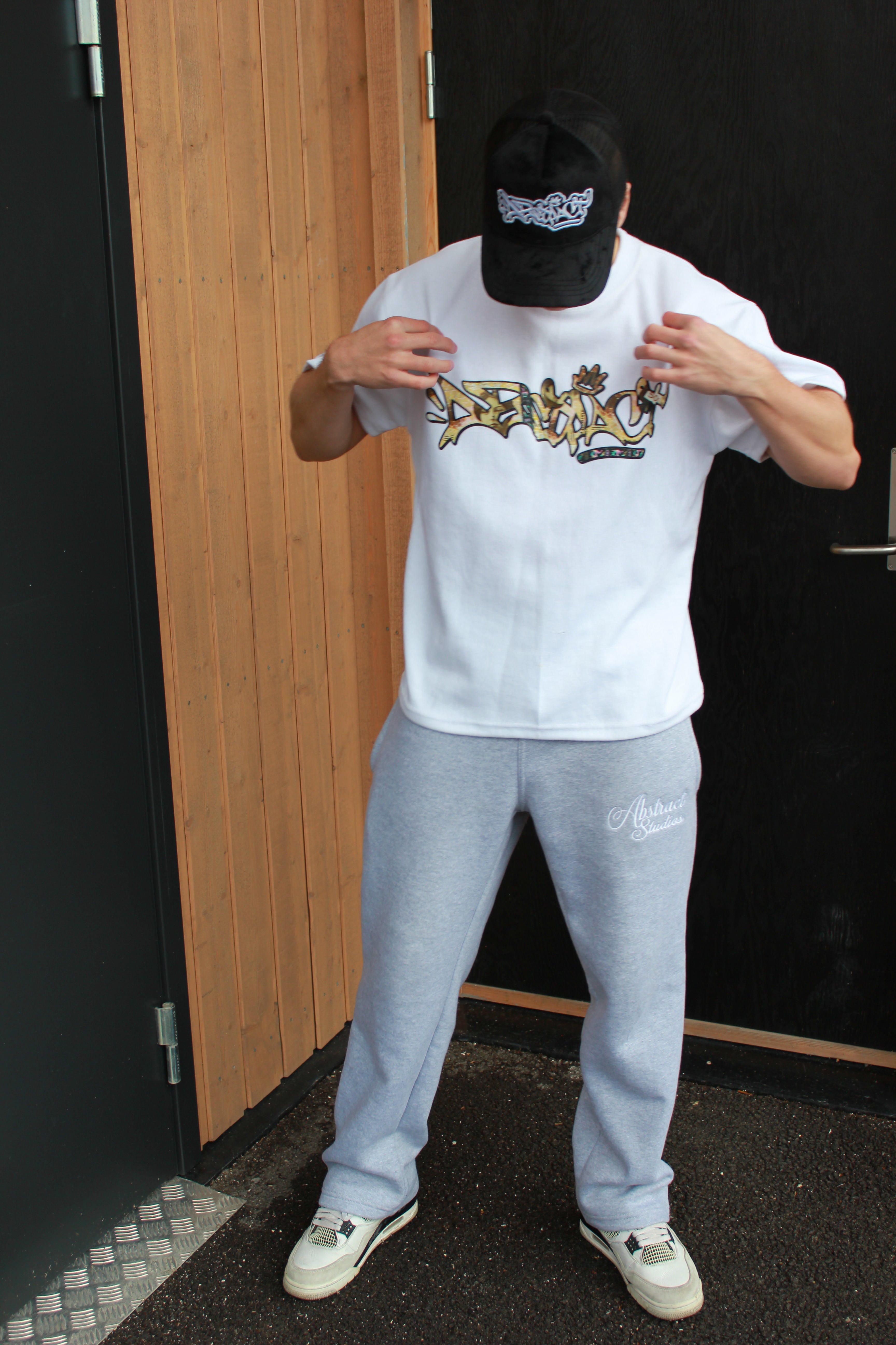 Abstract - 500kr Tee