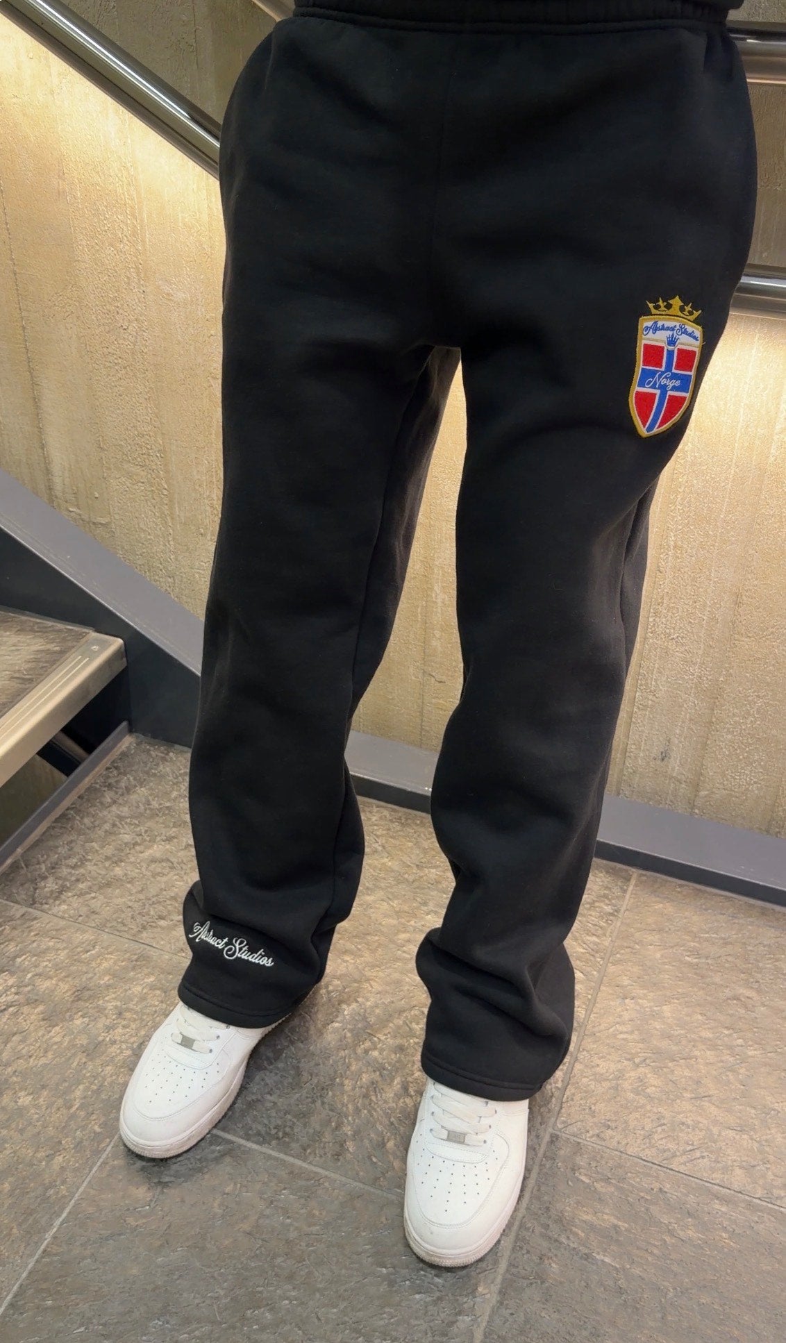 Abstract - Norway Sweatpants "Black"